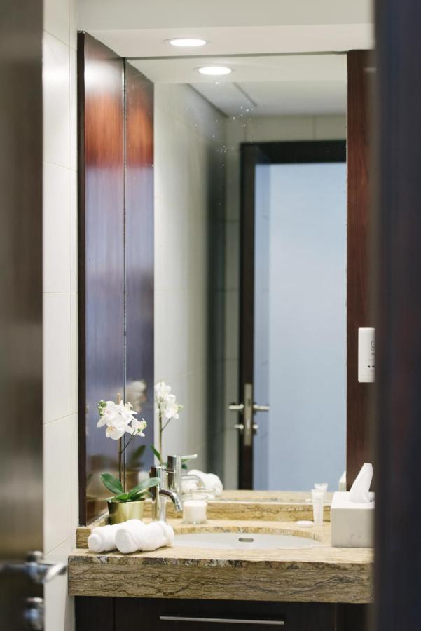 Boutique Living - Burj Views Downtown * Dubai